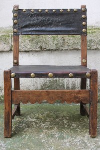 sillón_piel_tallada