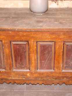 Arcón Policromado de Encina